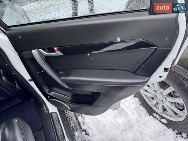 Белый Шевроле Каптива, объемом двигателя 2.2 л и пробегом 87 тыс. км за 12800 $, фото 23 на Automoto.ua