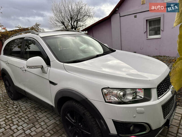 Шевроле Каптива 2013 в Луцке на Automoto.ua Белый Шевроле Каптива, объемом двигателя 2.23 л и пробегом 201 тыс. км за 10000 $, фото 14 на Automoto.ua