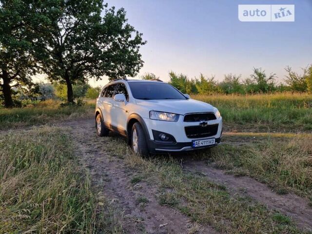 Білий Шевроле Каптіва, об'ємом двигуна 2.2 л та пробігом 144 тис. км за 12899 $, фото 11 на Automoto.ua