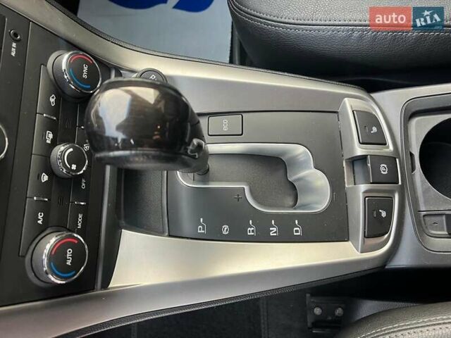 Белый Шевроле Каптива, объемом двигателя 2.2 л и пробегом 187 тыс. км за 12900 $, фото 32 на Automoto.ua