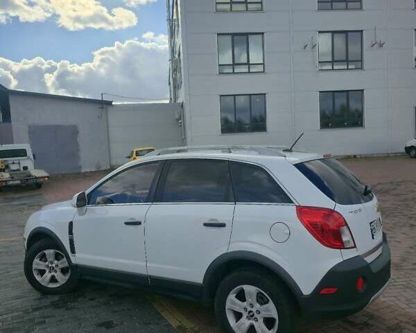 Шевроле Каптива 2013 в Ровно на Automoto.ua Белый Шевроле Каптива, объемом двигателя 2.38 л и пробегом 124 тыс. км за 8800 $, фото 3 на Automoto.ua
