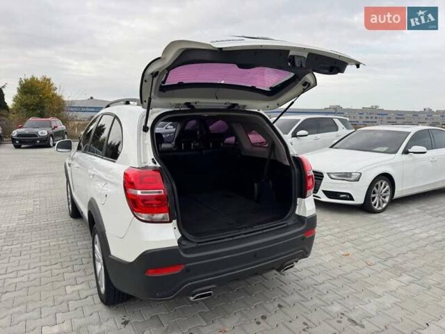 Белый Шевроле Каптива, объемом двигателя 2 л и пробегом 181 тыс. км за 10600 $, фото 8 на Automoto.ua