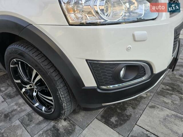 Белый Шевроле Каптива, объемом двигателя 2.2 л и пробегом 205 тыс. км за 11900 $, фото 72 на Automoto.ua
