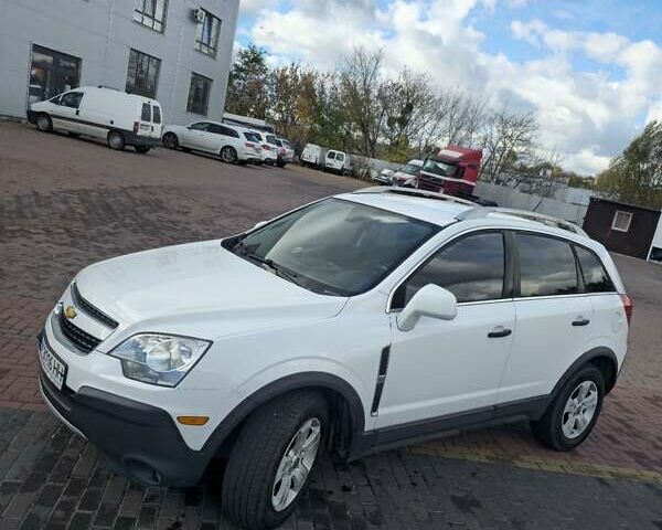 Шевроле Каптива 2013 в Ровно на Automoto.ua Белый Шевроле Каптива, объемом двигателя 2.38 л и пробегом 124 тыс. км за 8800 $, фото 9 на Automoto.ua