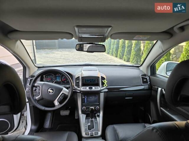 Белый Шевроле Каптива, объемом двигателя 2.2 л и пробегом 205 тыс. км за 11900 $, фото 31 на Automoto.ua