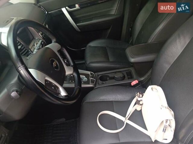 Білий Шевроле Каптіва, об'ємом двигуна 2.2 л та пробігом 207 тис. км за 12000 $, фото 6 на Automoto.ua