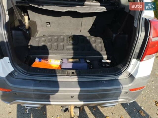 Белый Шевроле Каптива, объемом двигателя 2.23 л и пробегом 244 тыс. км за 13200 $, фото 30 на Automoto.ua