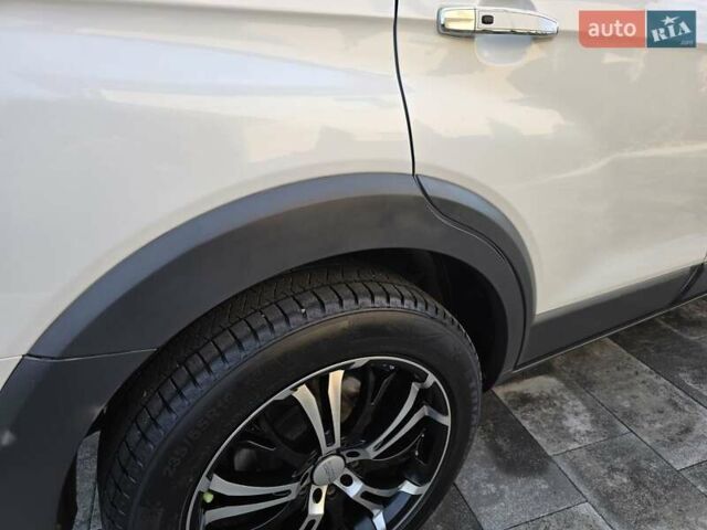 Белый Шевроле Каптива, объемом двигателя 2.2 л и пробегом 205 тыс. км за 11900 $, фото 68 на Automoto.ua