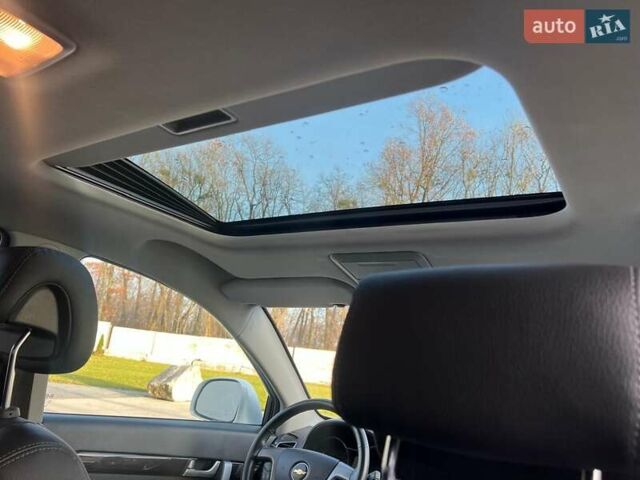 Белый Шевроле Каптива, объемом двигателя 2.2 л и пробегом 187 тыс. км за 12900 $, фото 25 на Automoto.ua