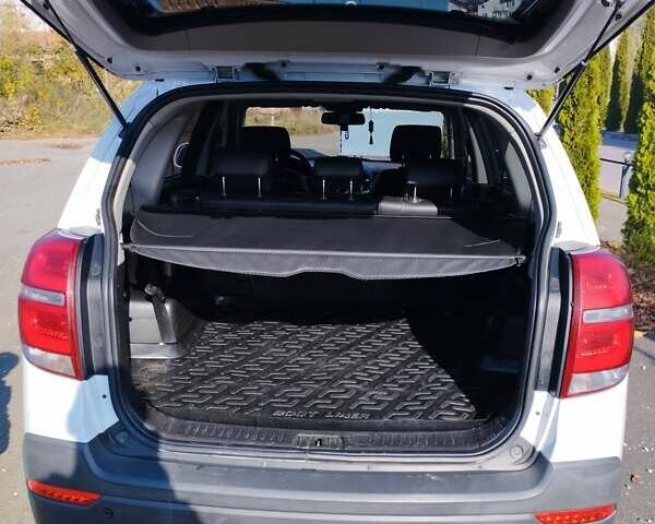 Белый Шевроле Каптива, объемом двигателя 2.23 л и пробегом 244 тыс. км за 13200 $, фото 28 на Automoto.ua