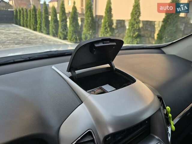 Белый Шевроле Каптива, объемом двигателя 2.2 л и пробегом 205 тыс. км за 11900 $, фото 24 на Automoto.ua