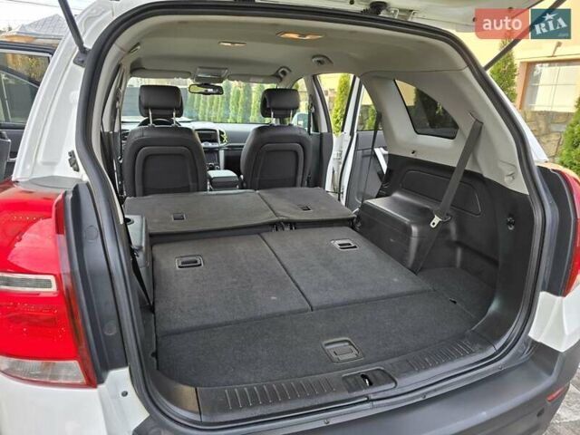 Белый Шевроле Каптива, объемом двигателя 2.2 л и пробегом 205 тыс. км за 11900 $, фото 44 на Automoto.ua