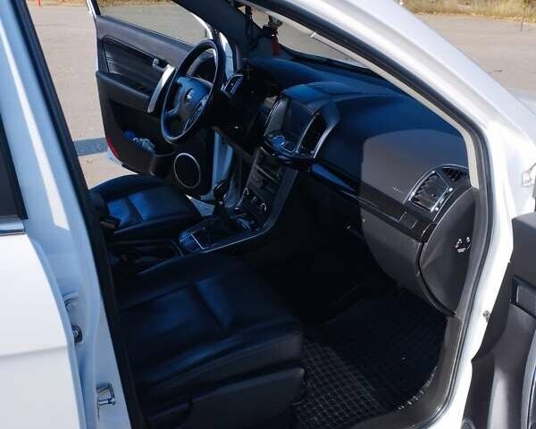 Белый Шевроле Каптива, объемом двигателя 2.23 л и пробегом 244 тыс. км за 13200 $, фото 9 на Automoto.ua