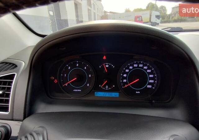 Белый Шевроле Каптива, объемом двигателя 2.2 л и пробегом 228 тыс. км за 11500 $, фото 34 на Automoto.ua