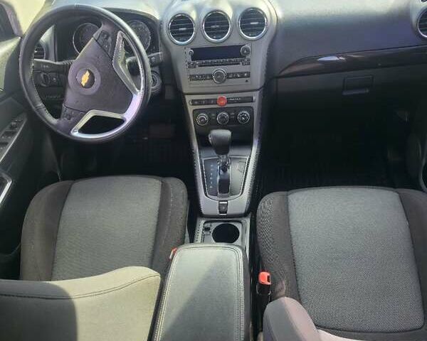 Шевроле Каптива 2013 в Ровно на Automoto.ua Белый Шевроле Каптива, объемом двигателя 2.38 л и пробегом 124 тыс. км за 8800 $, фото 16 на Automoto.ua