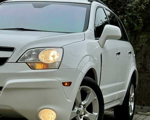 Белый Шевроле Каптива, объемом двигателя 2.4 л и пробегом 220 тыс. км за 7999 $, фото 7 на Automoto.ua