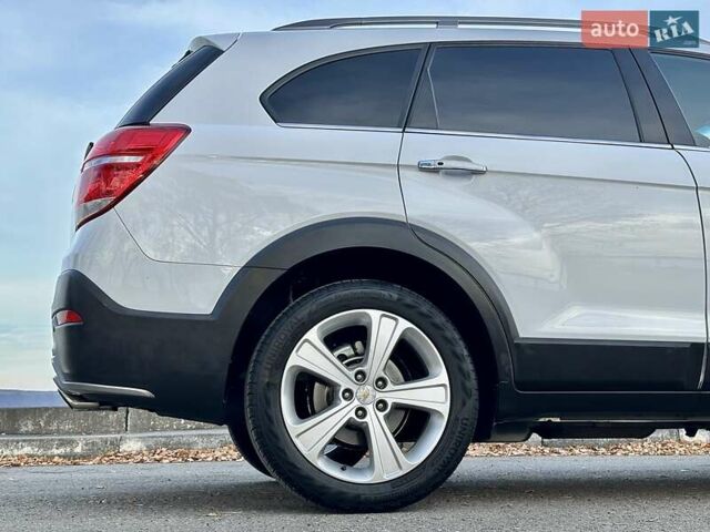 Білий Шевроле Каптіва, об'ємом двигуна 2.23 л та пробігом 158 тис. км за 12900 $, фото 9 на Automoto.ua