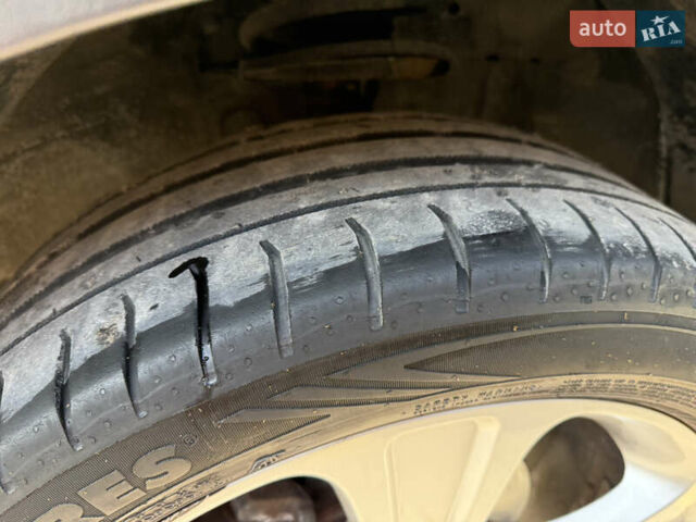 Білий Шевроле Каптіва, об'ємом двигуна 2.2 л та пробігом 200 тис. км за 13604 $, фото 82 на Automoto.ua