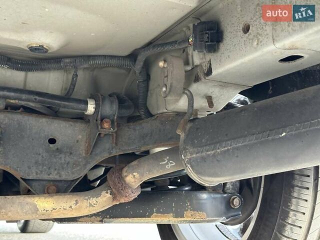 Білий Шевроле Каптіва, об'ємом двигуна 2.23 л та пробігом 158 тис. км за 12900 $, фото 21 на Automoto.ua