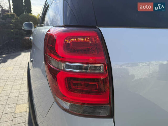 Білий Шевроле Каптіва, об'ємом двигуна 2.2 л та пробігом 200 тис. км за 13604 $, фото 57 на Automoto.ua