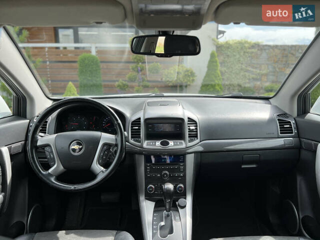 Белый Шевроле Каптива, объемом двигателя 2.2 л и пробегом 177 тыс. км за 12900 $, фото 27 на Automoto.ua