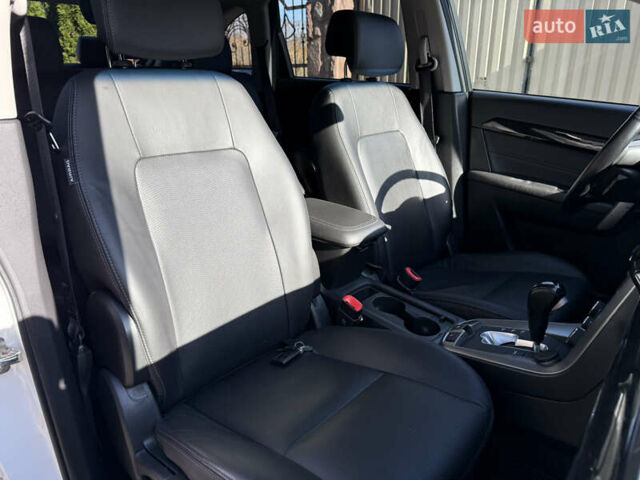 Білий Шевроле Каптіва, об'ємом двигуна 2.2 л та пробігом 200 тис. км за 13604 $, фото 77 на Automoto.ua