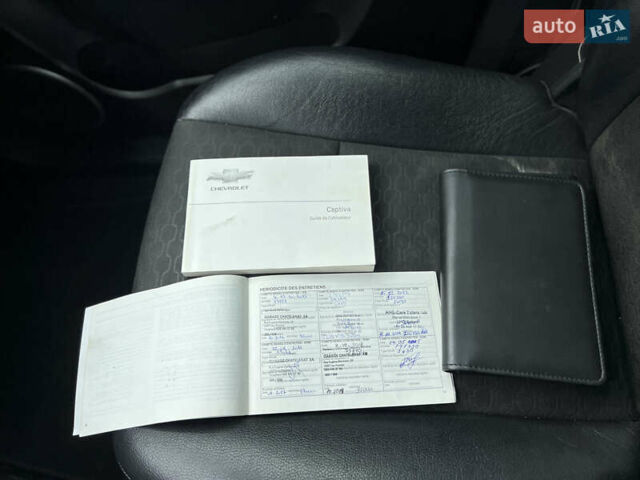 Белый Шевроле Каптива, объемом двигателя 2.2 л и пробегом 177 тыс. км за 12900 $, фото 36 на Automoto.ua