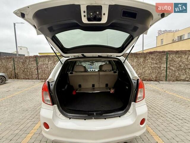 Белый Шевроле Каптива, объемом двигателя 2.4 л и пробегом 220 тыс. км за 7999 $, фото 30 на Automoto.ua