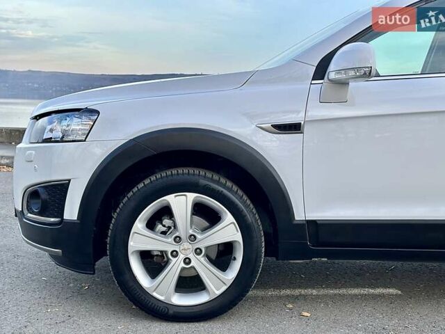 Білий Шевроле Каптіва, об'ємом двигуна 2.23 л та пробігом 158 тис. км за 12900 $, фото 37 на Automoto.ua