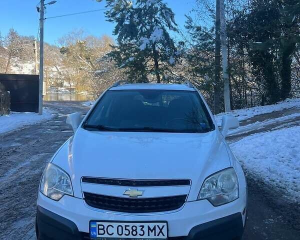 Белый Шевроле Каптива, объемом двигателя 2.4 л и пробегом 248 тыс. км за 8600 $, фото 6 на Automoto.ua