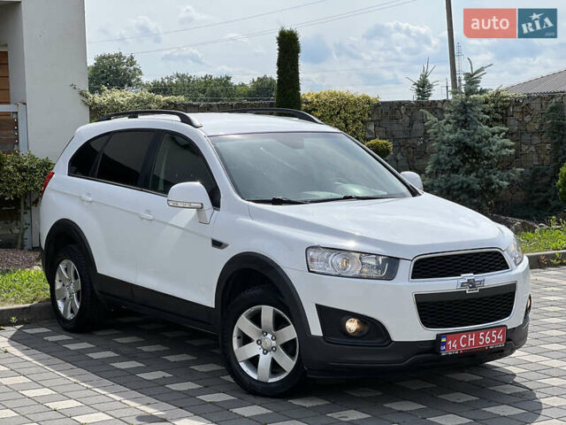 Белый Шевроле Каптива, объемом двигателя 2.2 л и пробегом 177 тыс. км за 12900 $, фото 7 на Automoto.ua