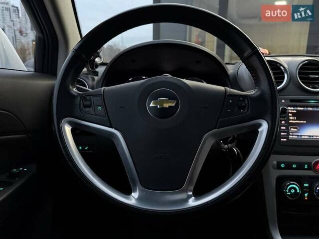 Білий Шевроле Каптіва, об'ємом двигуна 2.38 л та пробігом 139 тис. км за 10490 $, фото 14 на Automoto.ua