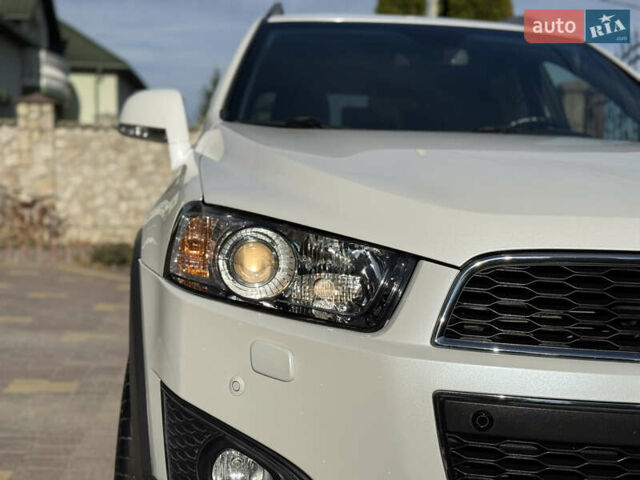 Білий Шевроле Каптіва, об'ємом двигуна 2.2 л та пробігом 200 тис. км за 13604 $, фото 18 на Automoto.ua