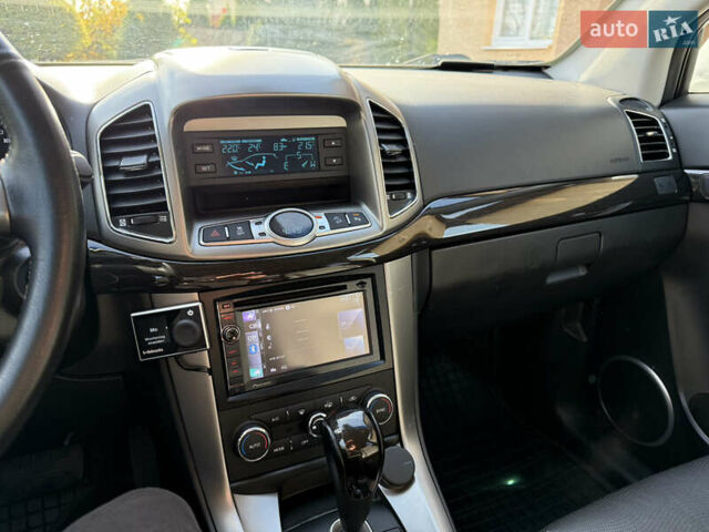 Білий Шевроле Каптіва, об'ємом двигуна 2.2 л та пробігом 200 тис. км за 13604 $, фото 36 на Automoto.ua