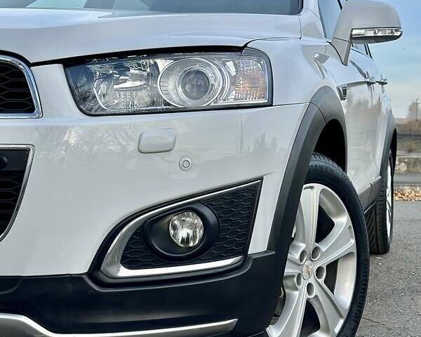 Білий Шевроле Каптіва, об'ємом двигуна 2.23 л та пробігом 158 тис. км за 12900 $, фото 3 на Automoto.ua