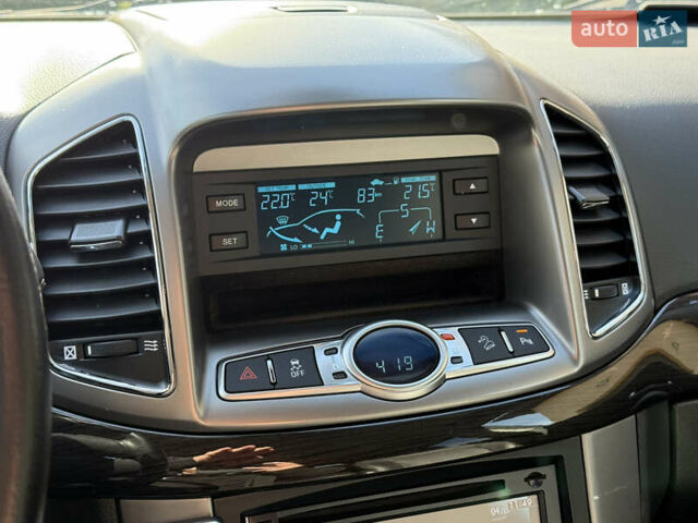 Білий Шевроле Каптіва, об'ємом двигуна 2.2 л та пробігом 200 тис. км за 13604 $, фото 37 на Automoto.ua