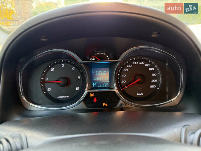 Білий Шевроле Каптіва, об'ємом двигуна 2.2 л та пробігом 200 тис. км за 13604 $, фото 32 на Automoto.ua