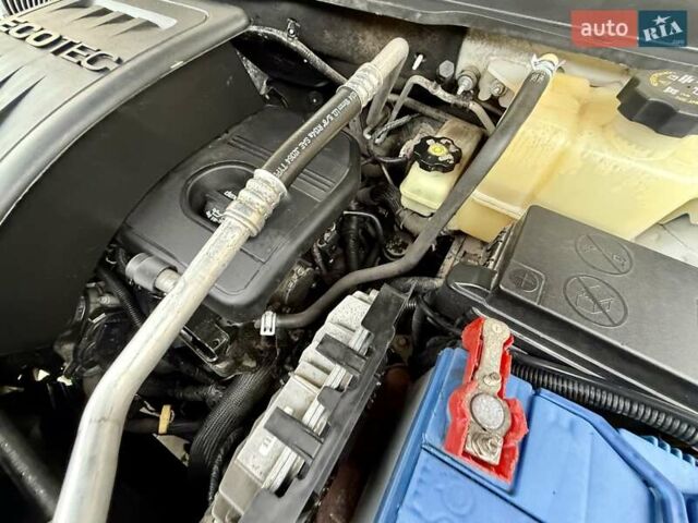 Белый Шевроле Каптива, объемом двигателя 2.4 л и пробегом 220 тыс. км за 7999 $, фото 55 на Automoto.ua