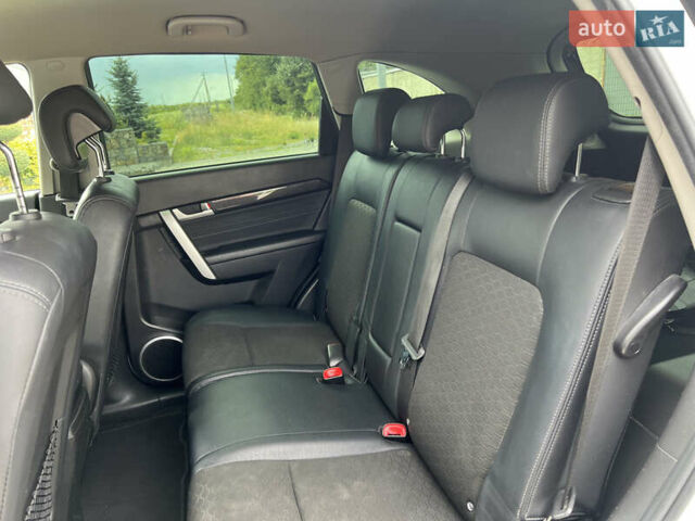 Белый Шевроле Каптива, объемом двигателя 2.2 л и пробегом 177 тыс. км за 12900 $, фото 26 на Automoto.ua