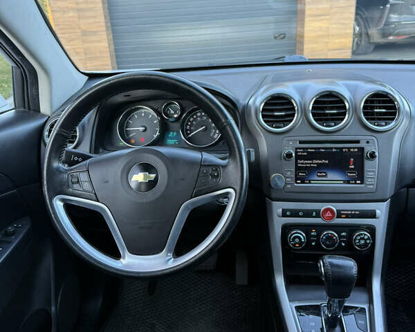 Белый Шевроле Каптива, объемом двигателя 2.38 л и пробегом 173 тыс. км за 9300 $, фото 9 на Automoto.ua