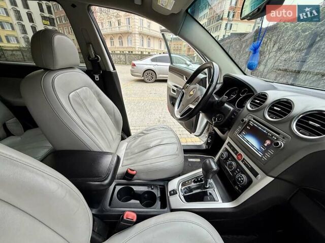 Белый Шевроле Каптива, объемом двигателя 2.4 л и пробегом 220 тыс. км за 7999 $, фото 44 на Automoto.ua