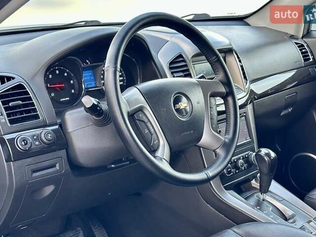 Білий Шевроле Каптіва, об'ємом двигуна 2.23 л та пробігом 158 тис. км за 12900 $, фото 82 на Automoto.ua