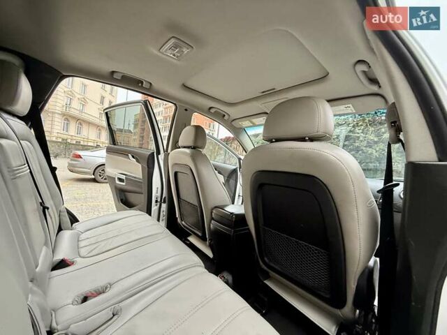 Белый Шевроле Каптива, объемом двигателя 2.4 л и пробегом 220 тыс. км за 7999 $, фото 37 на Automoto.ua