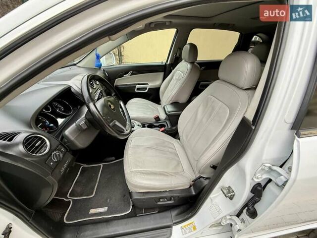 Белый Шевроле Каптива, объемом двигателя 2.4 л и пробегом 220 тыс. км за 7999 $, фото 46 на Automoto.ua