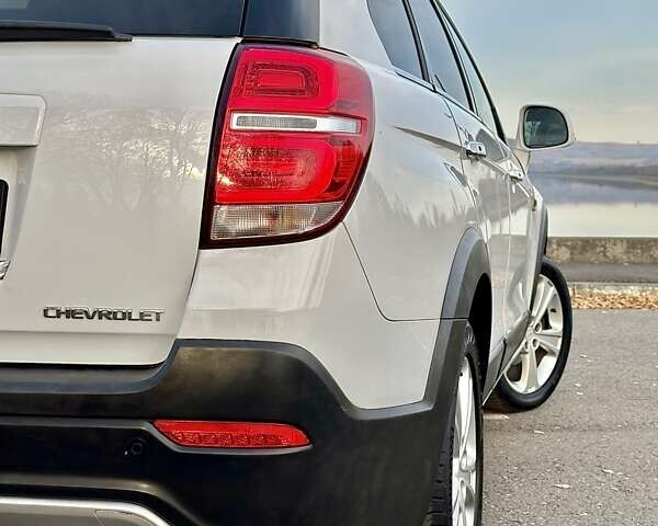 Білий Шевроле Каптіва, об'ємом двигуна 2.23 л та пробігом 158 тис. км за 12900 $, фото 13 на Automoto.ua