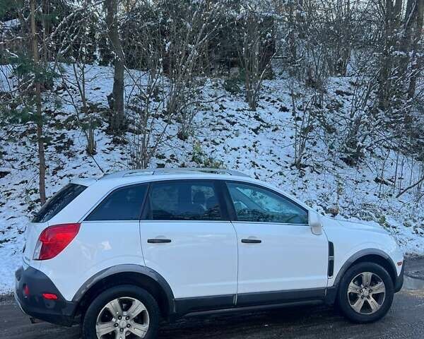Белый Шевроле Каптива, объемом двигателя 2.4 л и пробегом 248 тыс. км за 8600 $, фото 10 на Automoto.ua