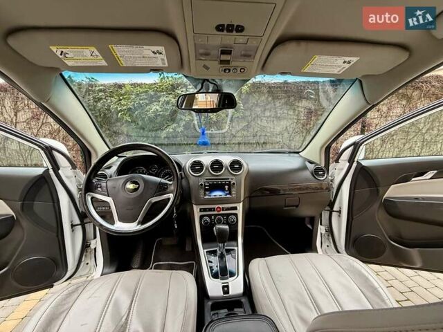 Белый Шевроле Каптива, объемом двигателя 2.4 л и пробегом 220 тыс. км за 7999 $, фото 39 на Automoto.ua