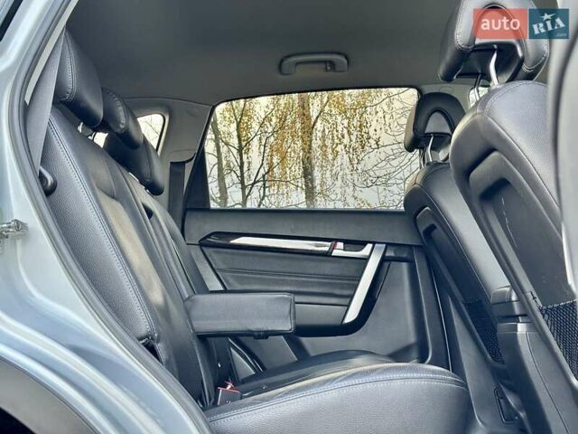 Білий Шевроле Каптіва, об'ємом двигуна 2.23 л та пробігом 158 тис. км за 12900 $, фото 64 на Automoto.ua