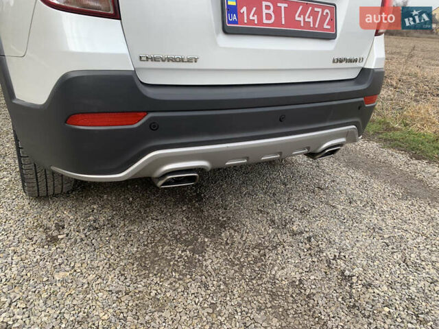 Білий Шевроле Каптіва, об'ємом двигуна 2 л та пробігом 186 тис. км за 12300 $, фото 19 на Automoto.ua