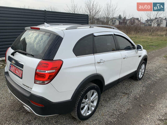 Белый Шевроле Каптива, объемом двигателя 2 л и пробегом 186 тыс. км за 12700 $, фото 4 на Automoto.ua